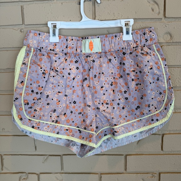 FP Movement Varsity Blues Floral Short Lined Running Athleisure Sports M - Picture 4 of 11